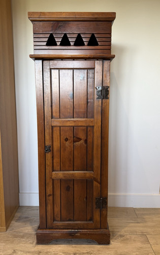 Antique single door dark - single,